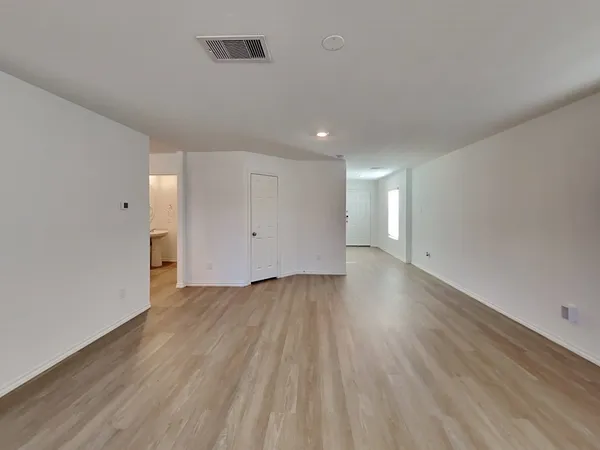 $2,085 | 18719 Charter Elm Drive, Hockley, TX 77447