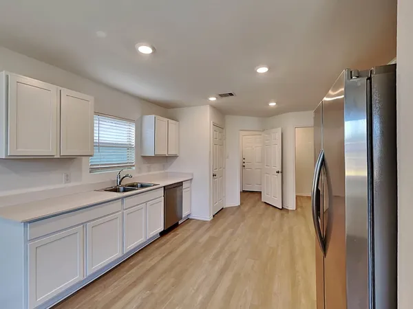 $2,085 | 18719 Charter Elm Drive, Hockley, TX 77447