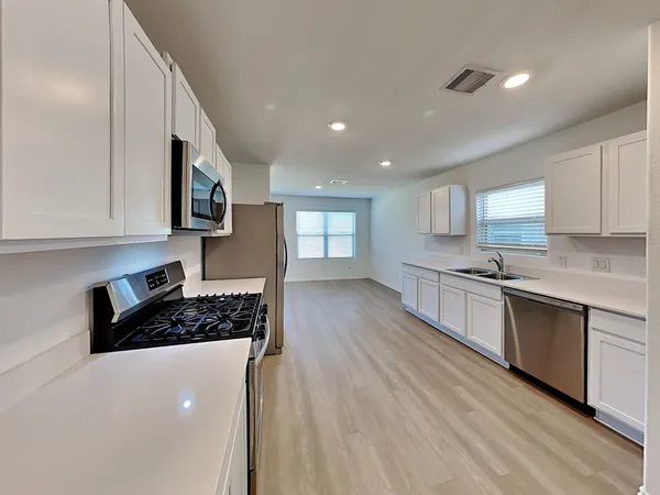 $2,085 | 18719 Charter Elm Drive, Hockley, TX 77447