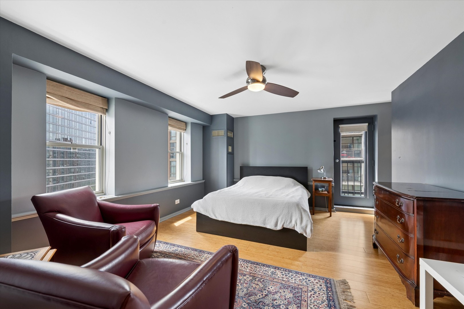 40 East 9th Street, Unit 1616 Chicago, IL 60605 - Photo 14 of 33