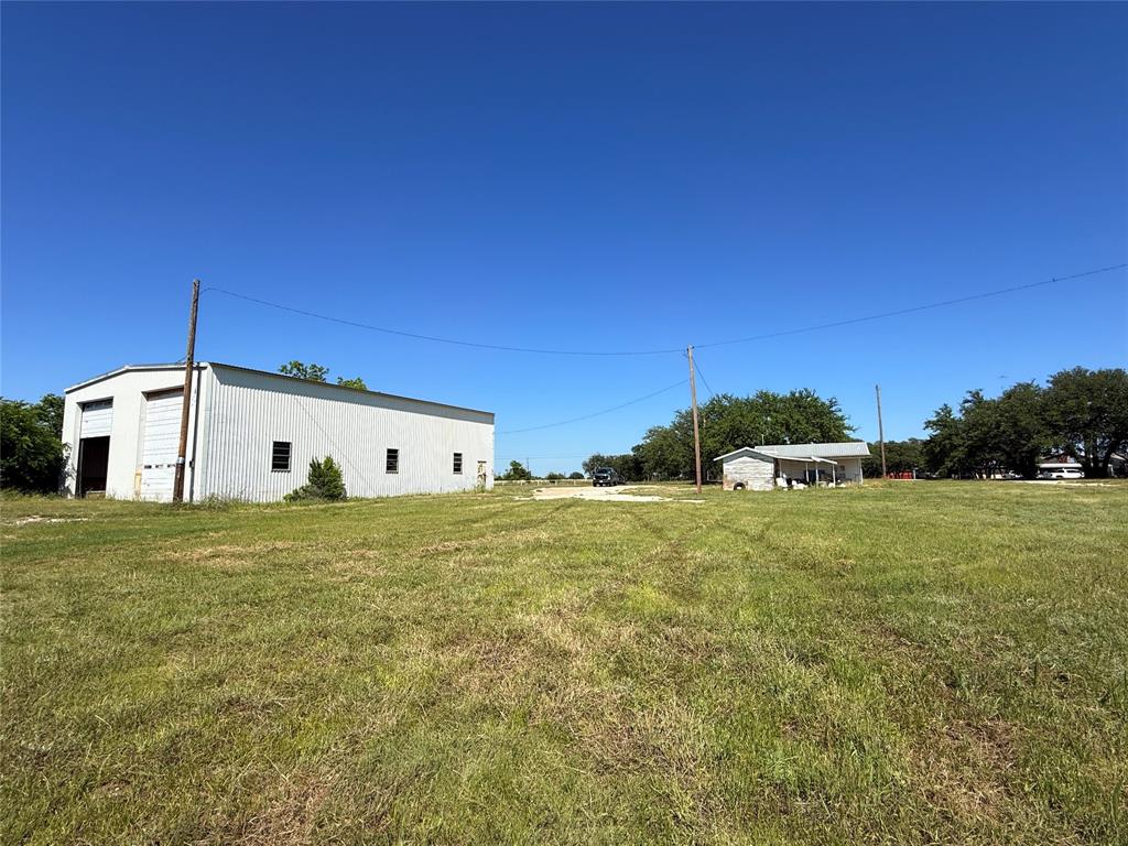913 North Rice Street Hamilton, TX 76531 - Photo 9 of 28