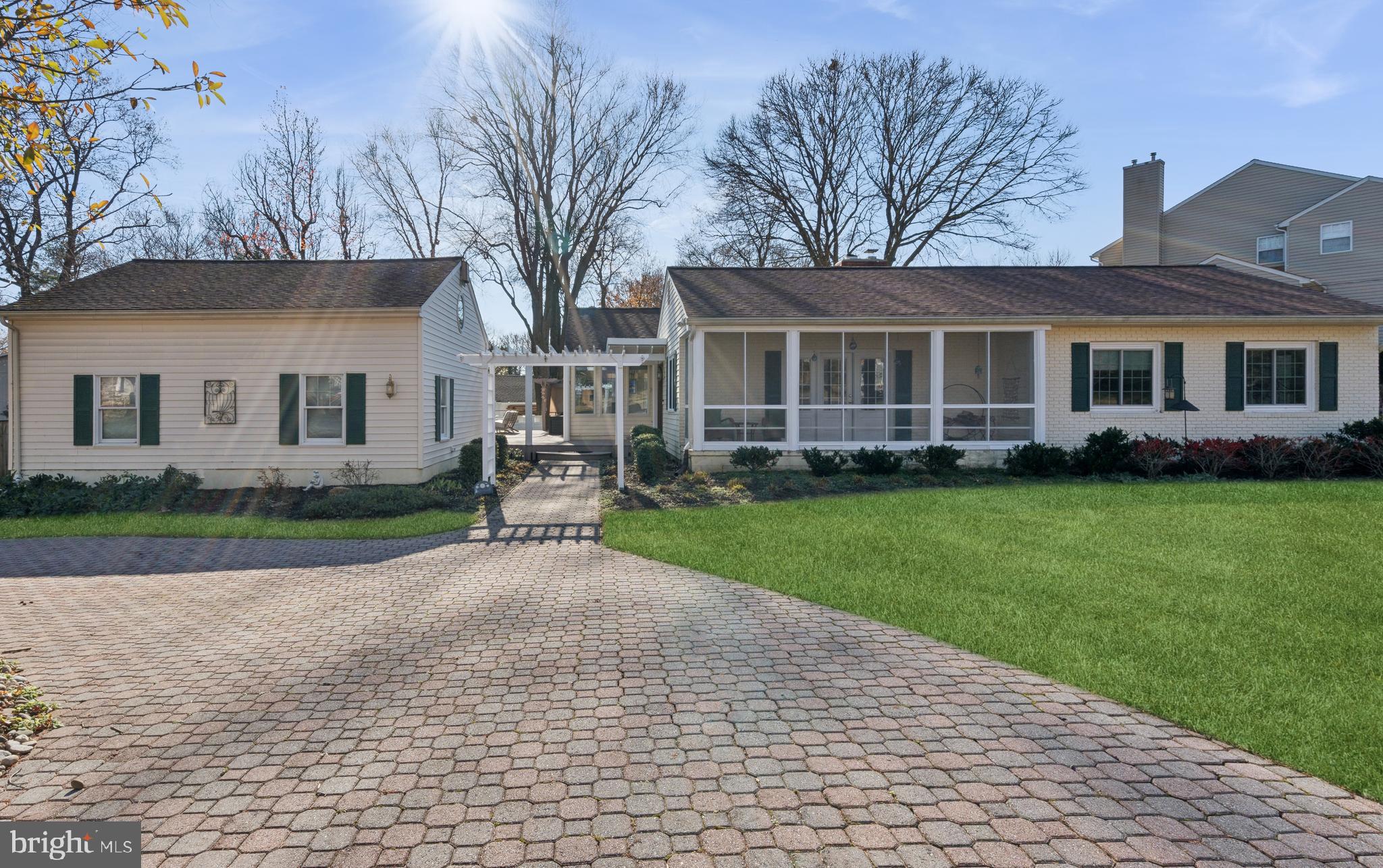 150 East Bay View Drive Annapolis, MD 21403 - Photo 3 of 58