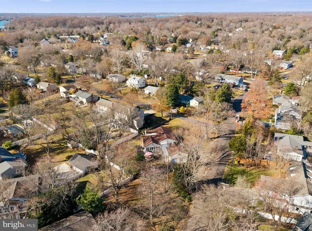 a view of a lake and outdoor space