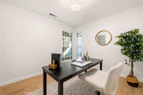 $999,000 | 8923 Etiwanda Avenue, Northridge, CA 91325