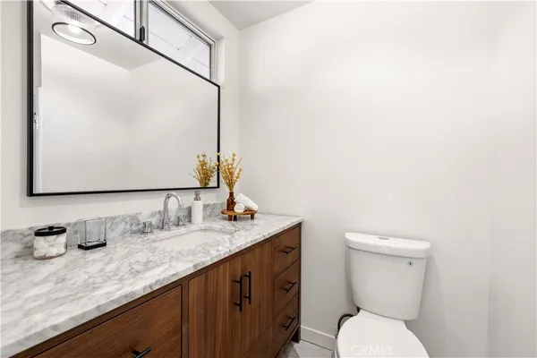$999,000 | 8923 Etiwanda Avenue, Northridge, CA 91325