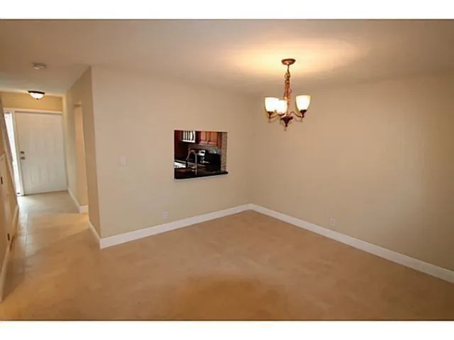 $2,000 | 140 Southeast 12th Avenue, Unit 5, Pompano Beach, FL 33060