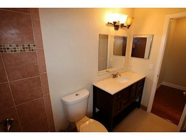 $2,000 | 140 Southeast 12th Avenue, Unit 5, Pompano Beach, FL 33060