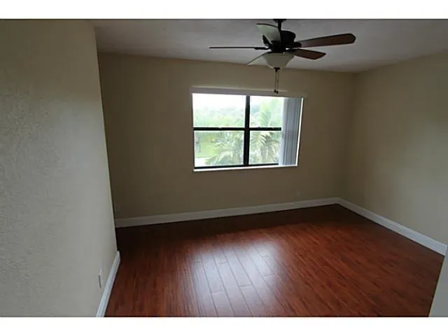 $2,000 | 140 Southeast 12th Avenue, Unit 5, Pompano Beach, FL 33060
