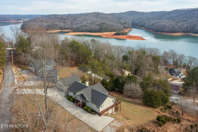$850,000 | 110 Little Deer Path Lane, La Follette, TN 37766