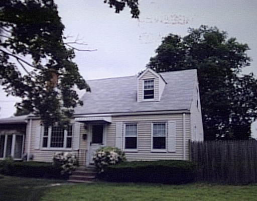 41 Windsor Road Norwood, MA 02062 - Photo 1 of 1 Gallery Image 1