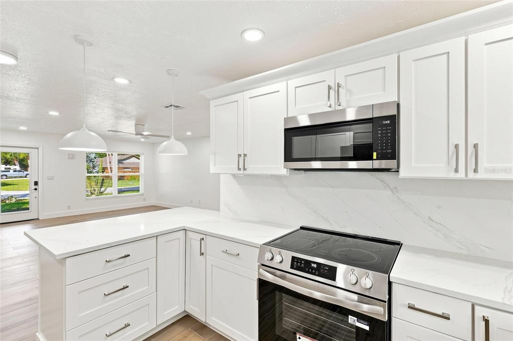 2881 Poppy Road Venice, FL 34293 - Photo 9 of 24 Gallery Image 9