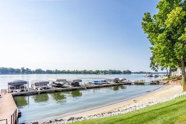 $448,000 | 20798 Waterscape Way, Noblesville, IN 46062