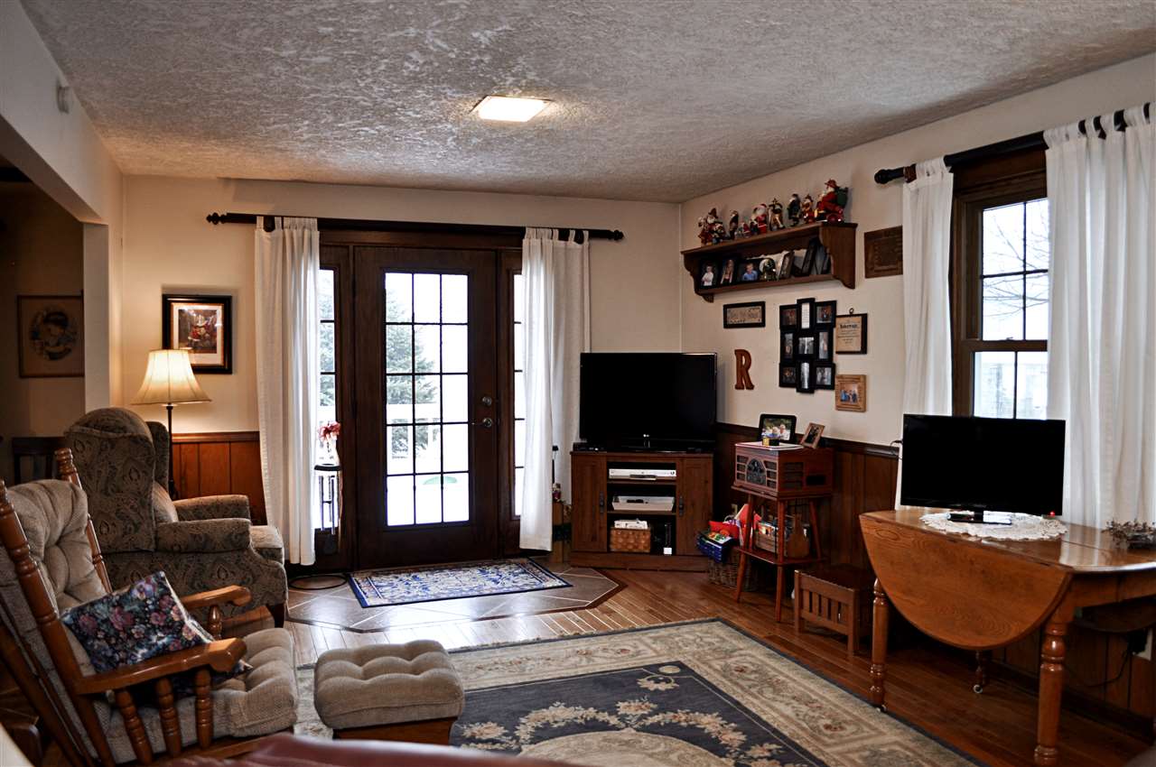 2130 North Sampson Road Woodburn, IN 46797 - Photo 5 of 23 Gallery Image 5