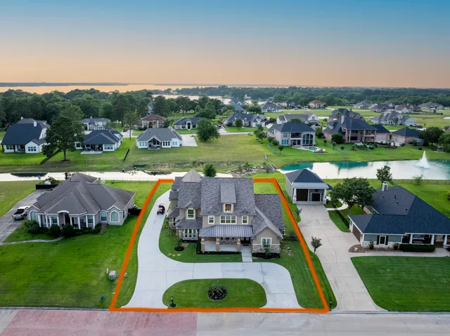 $1,099,000 | 10887 Decatur Street, Willis, TX 77318