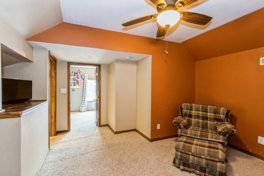 3274 200th Street Homestead, IA 52236 - Photo 24 of 42 Gallery Image 24