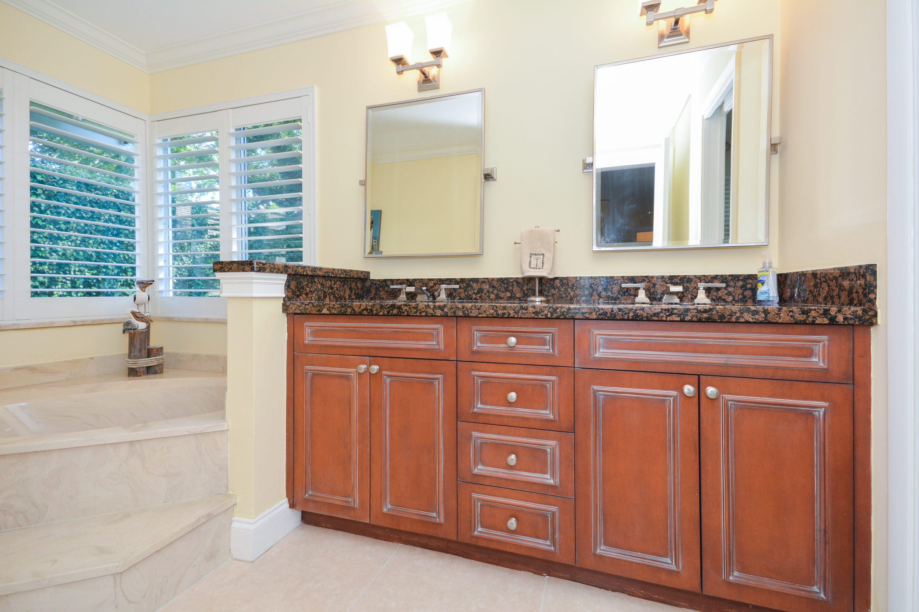 2624 Northwest 38th Street Boca Raton, FL 33434 - Photo 19 of 26 2624 NW 38th St Boca Raton FL-print-020-