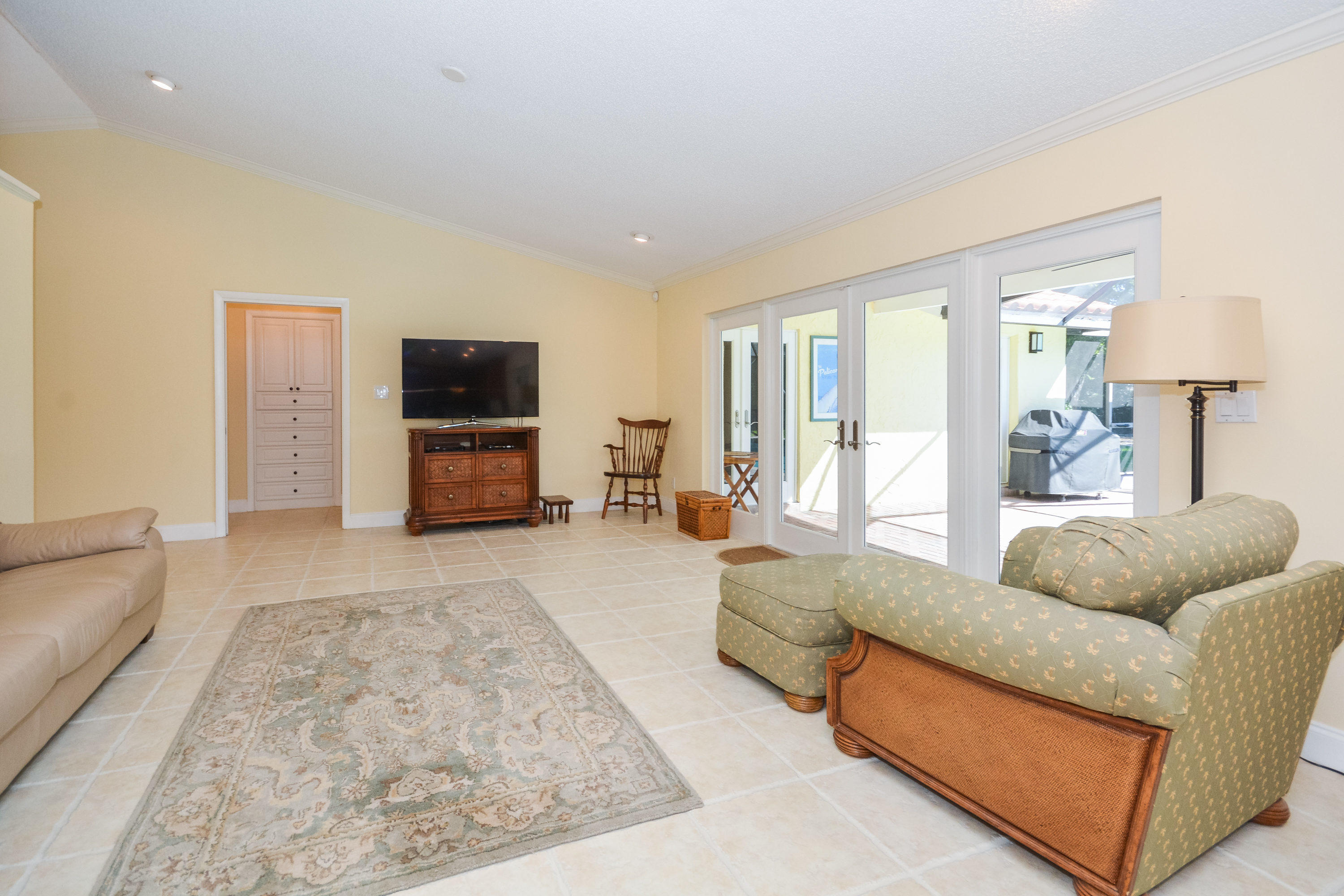 2624 Northwest 38th Street Boca Raton, FL 33434 - Photo 9 of 26 2624 NW 38th St Boca Raton FL-print-013-