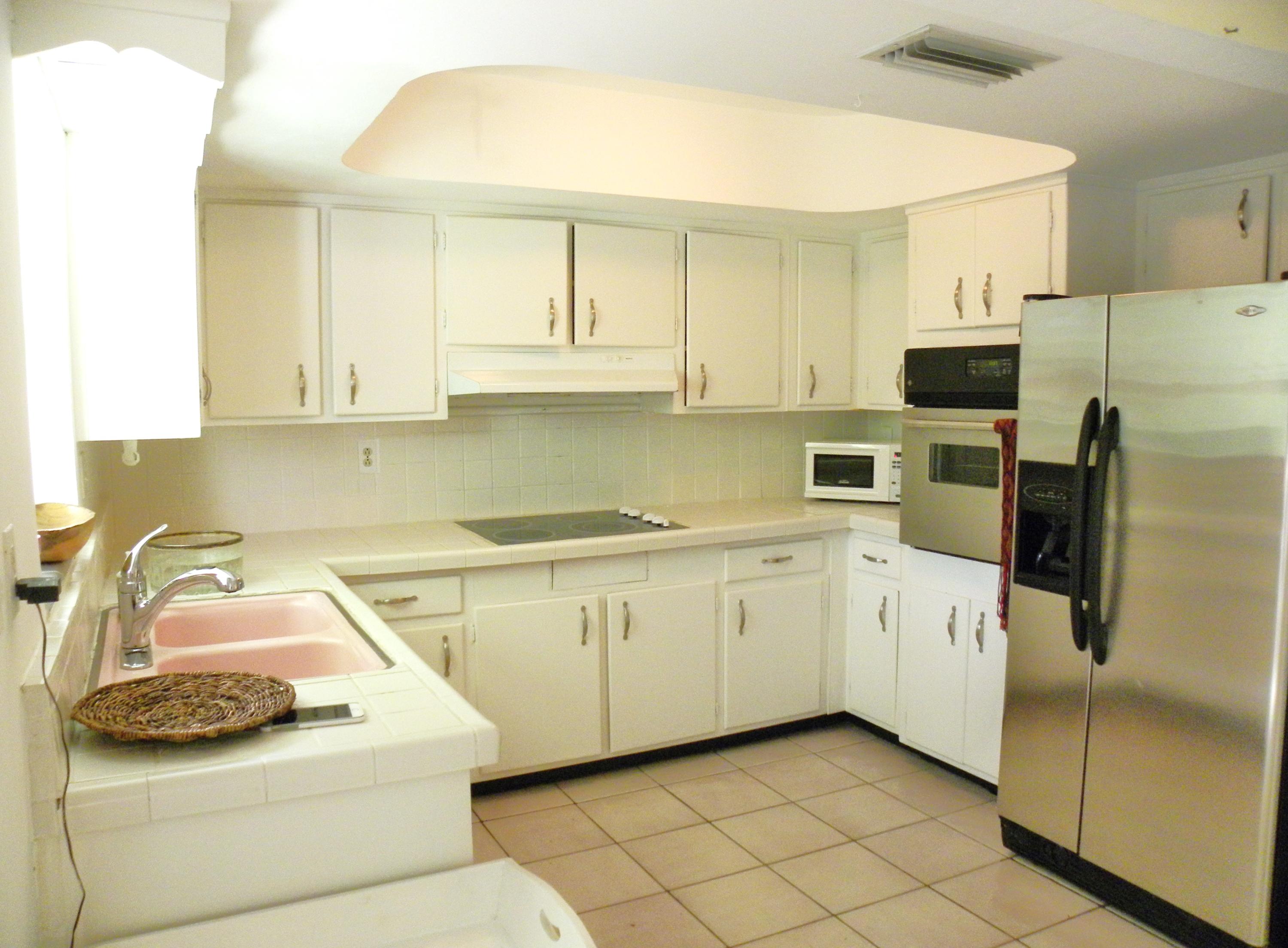 171 Beacon Lane Jupiter Inlet Colony, FL 33469 - Photo 8 of 16 Kitchen