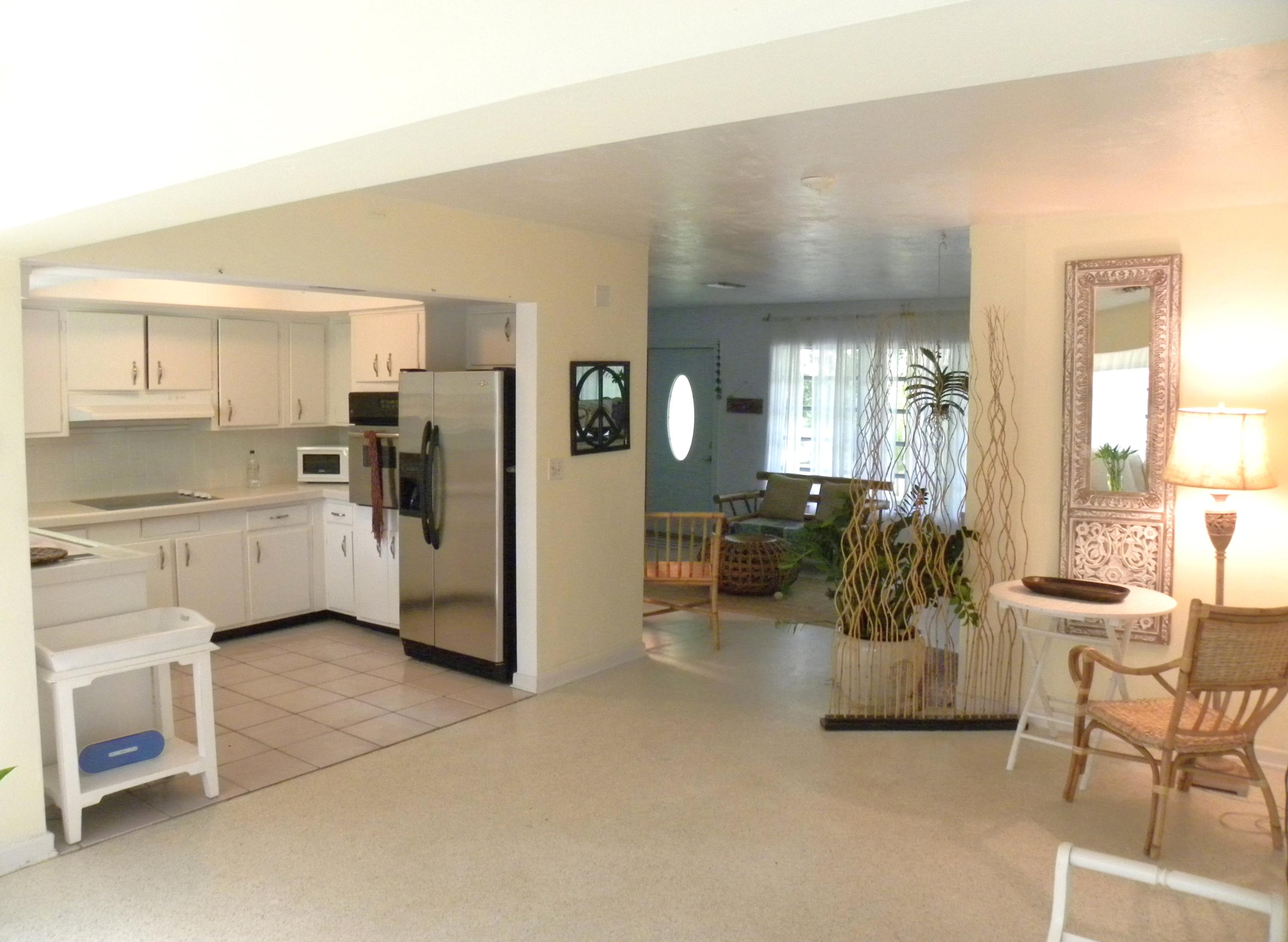 171 Beacon Lane Jupiter Inlet Colony, FL 33469 - Photo 9 of 16 Kitchen and Nook
