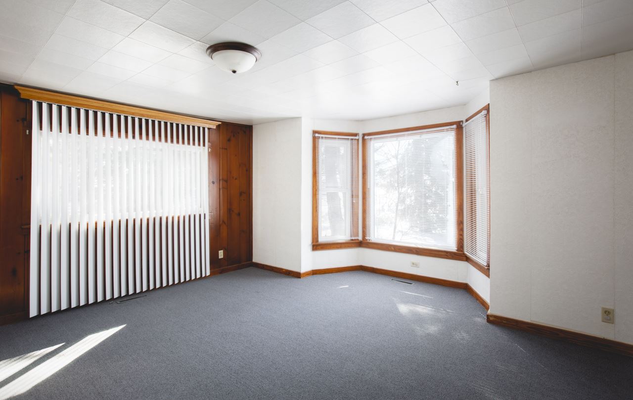 4020 Hilltop Road Grawn, MI 49637 - Photo 15 of 26 1858253-14.JPG