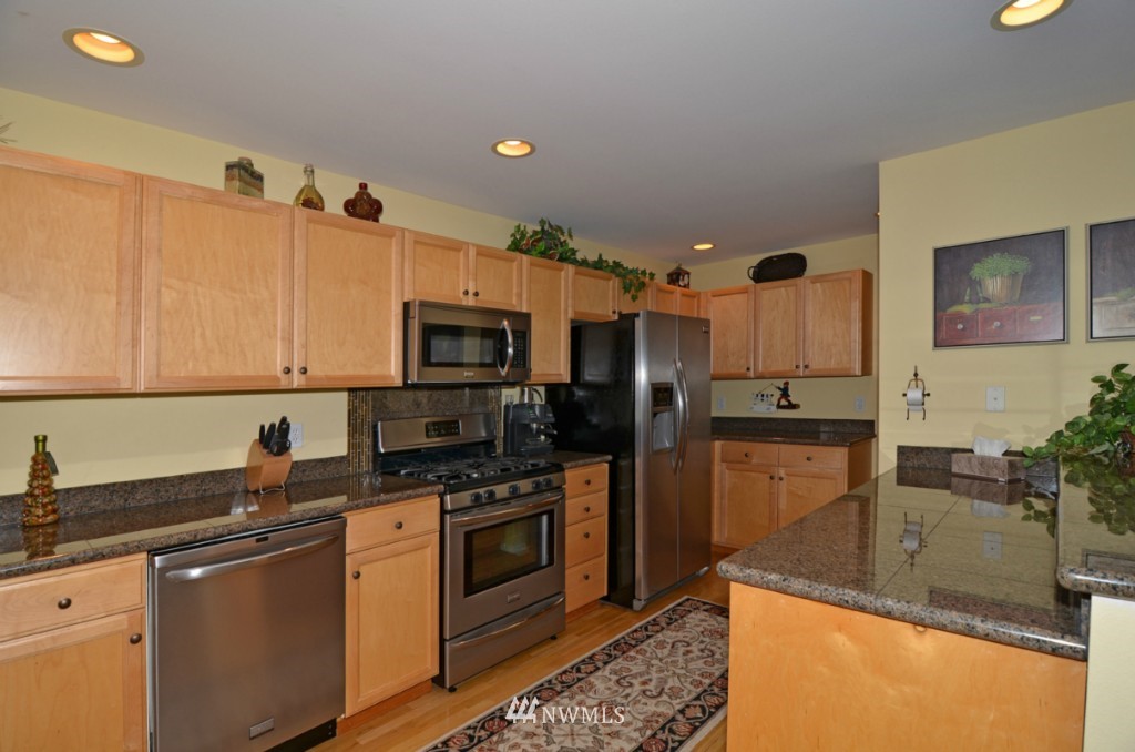 2426 195th Street Southeast, Unit A Bothell, WA 98012 - Photo 3 of 13 Gallery Image 3