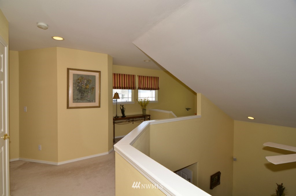 2426 195th Street Southeast, Unit A Bothell, WA 98012 - Photo 6 of 13 Gallery Image 6
