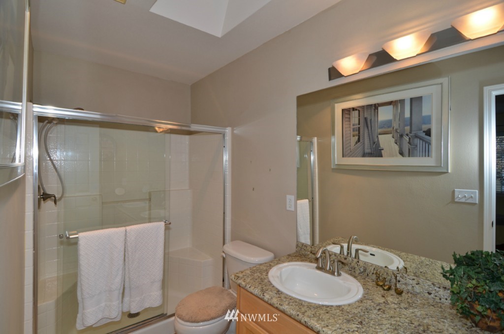 2426 195th Street Southeast, Unit A Bothell, WA 98012 - Photo 8 of 13 Gallery Image 8