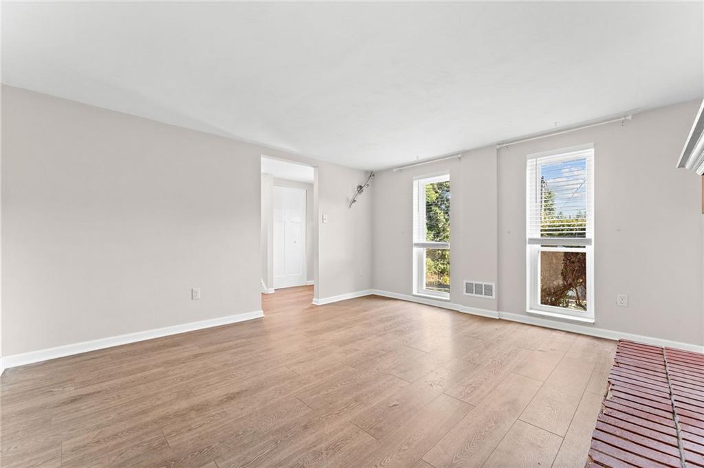 444 Sharon Road Moon Township, PA 15108 - Photo 6 of 41 Gallery Image 6