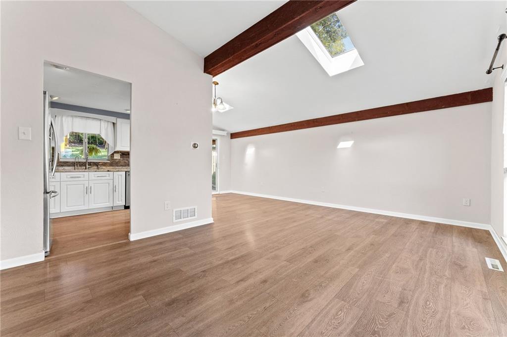 444 Sharon Road Moon Township, PA 15108 - Photo 10 of 41 Gallery Image 10