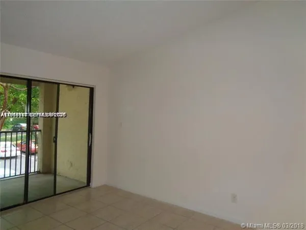 $2,450 | 650 South Park Road, Unit 215, Hollywood, FL 33021