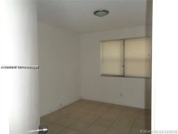 $2,450 | 650 South Park Road, Unit 215, Hollywood, FL 33021