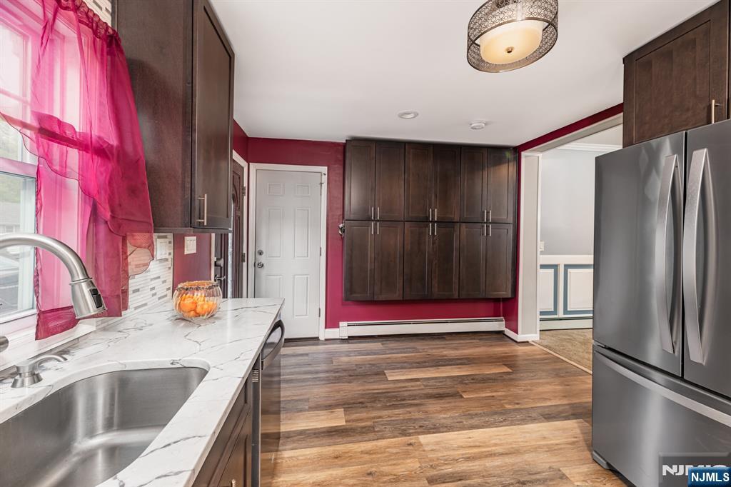 153 Howard Avenue Rochelle Park, NJ 07662 - Photo 4 of 40