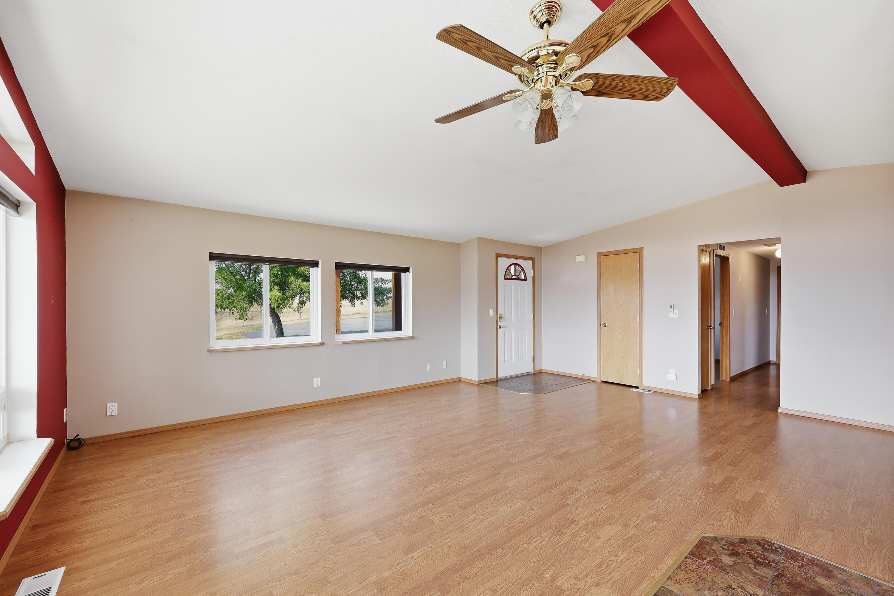 26910 North Denison Road Deer Park, WA 99006 - Photo 3 of 20 Gallery Image 3