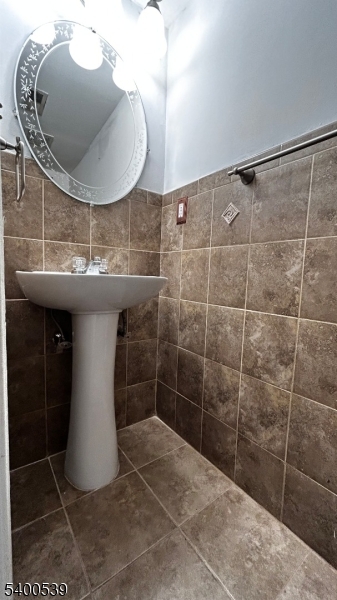 40 Whitby Circle Somerset, NJ 08873 - Photo 8 of 17