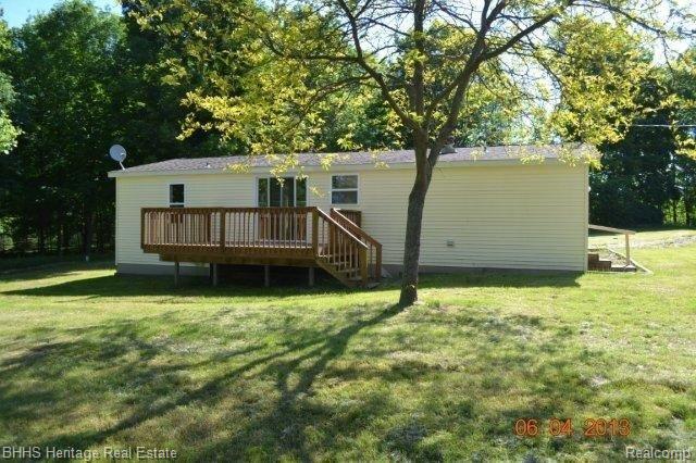 4700 Dutcher Road Howell, MI 48843 - Photo 5 of 25 Back of House