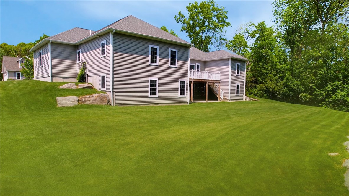 68 Cedar Forest Road Smithfield, RI 02917 - Photo 4 of 32