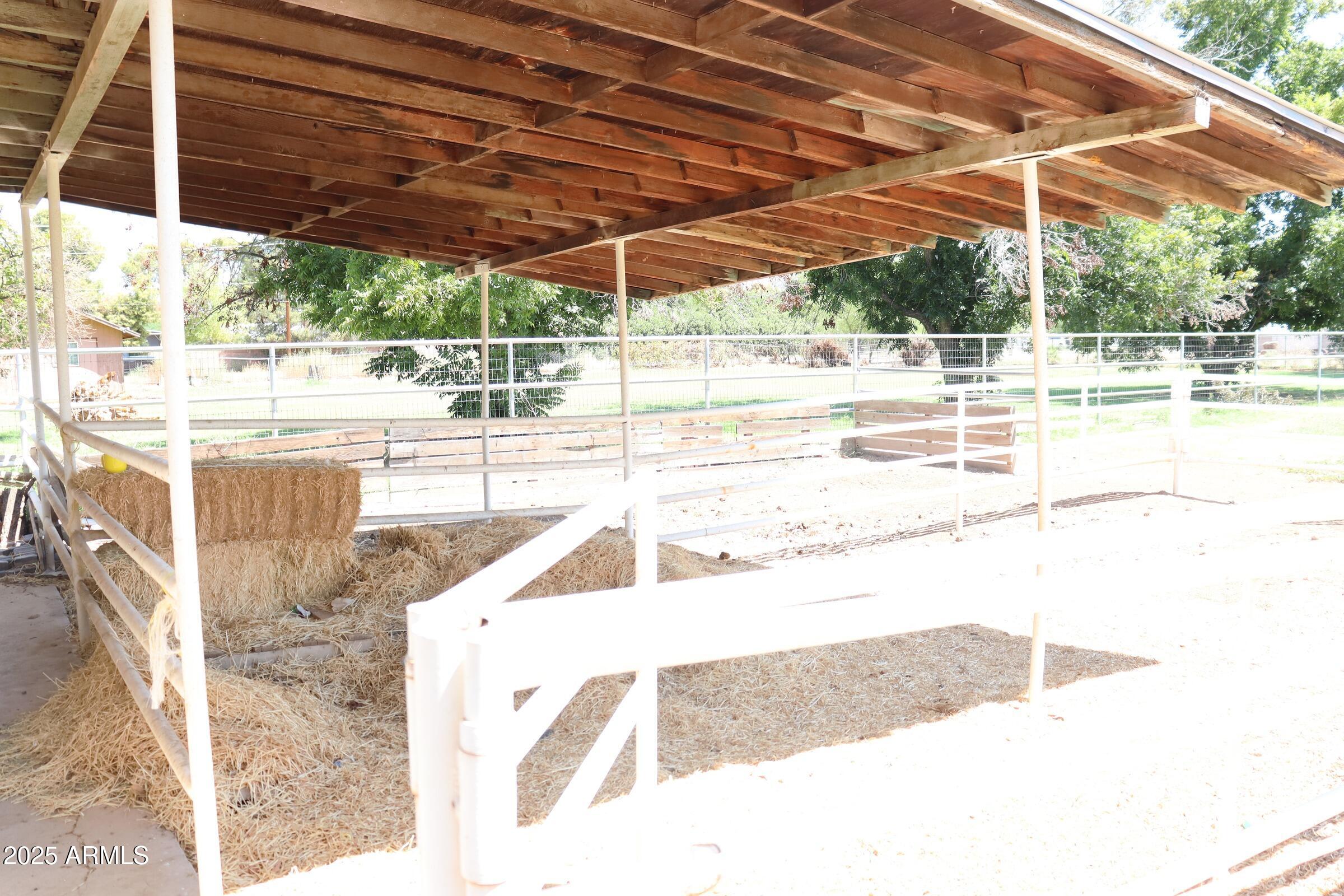 5121 West McNeil Street Laveen, AZ 85339 - Photo 21 of 26 Horse Stable