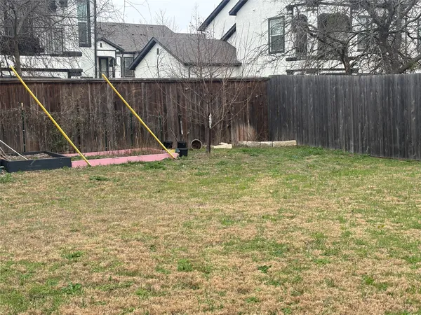 $2,395 | 504 Ayinger Lane, Austin, TX 78728