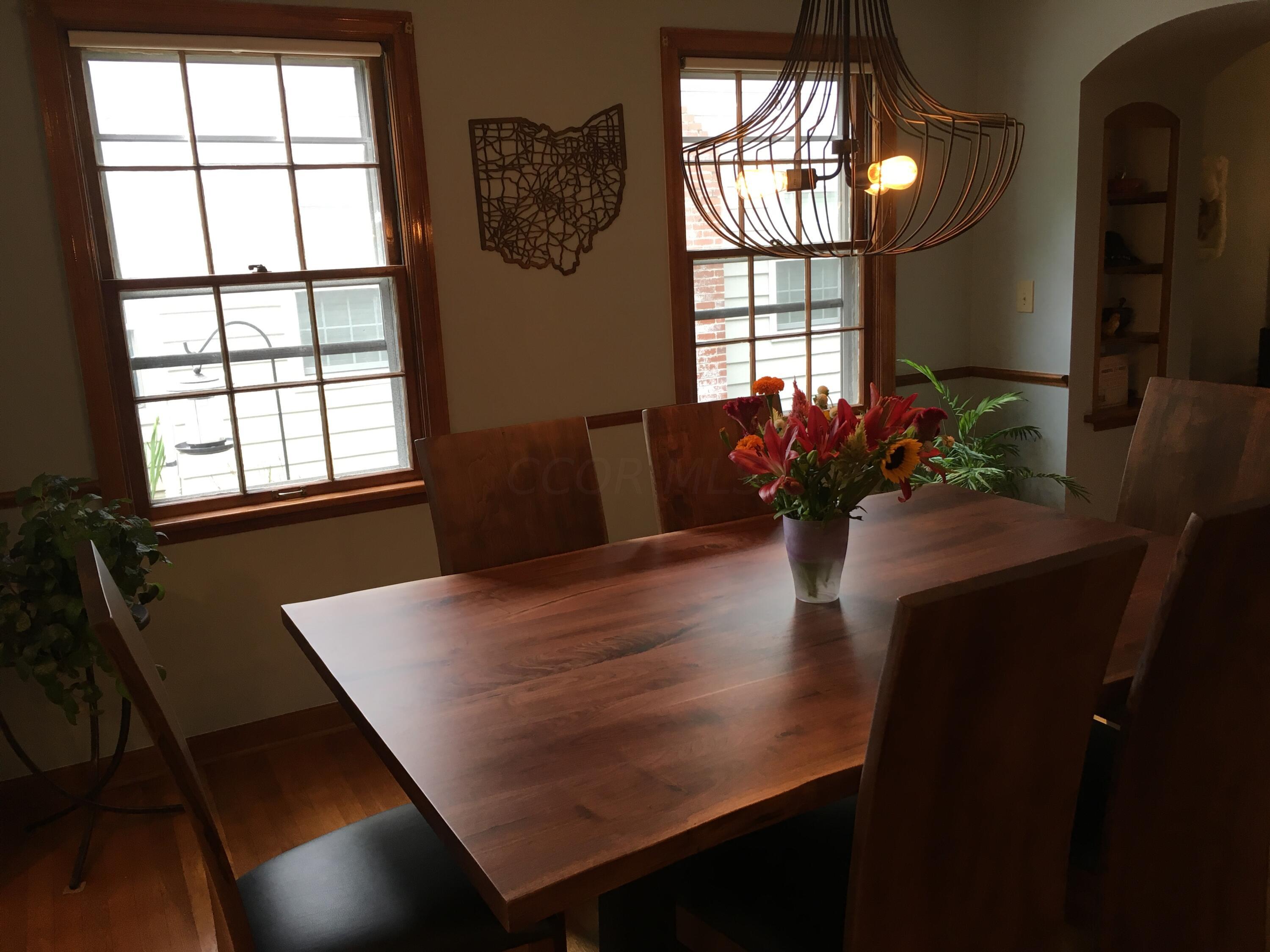 415 Arden Road Columbus, OH 43214 - Photo 17 of 38 017_DiningTable_415Arden