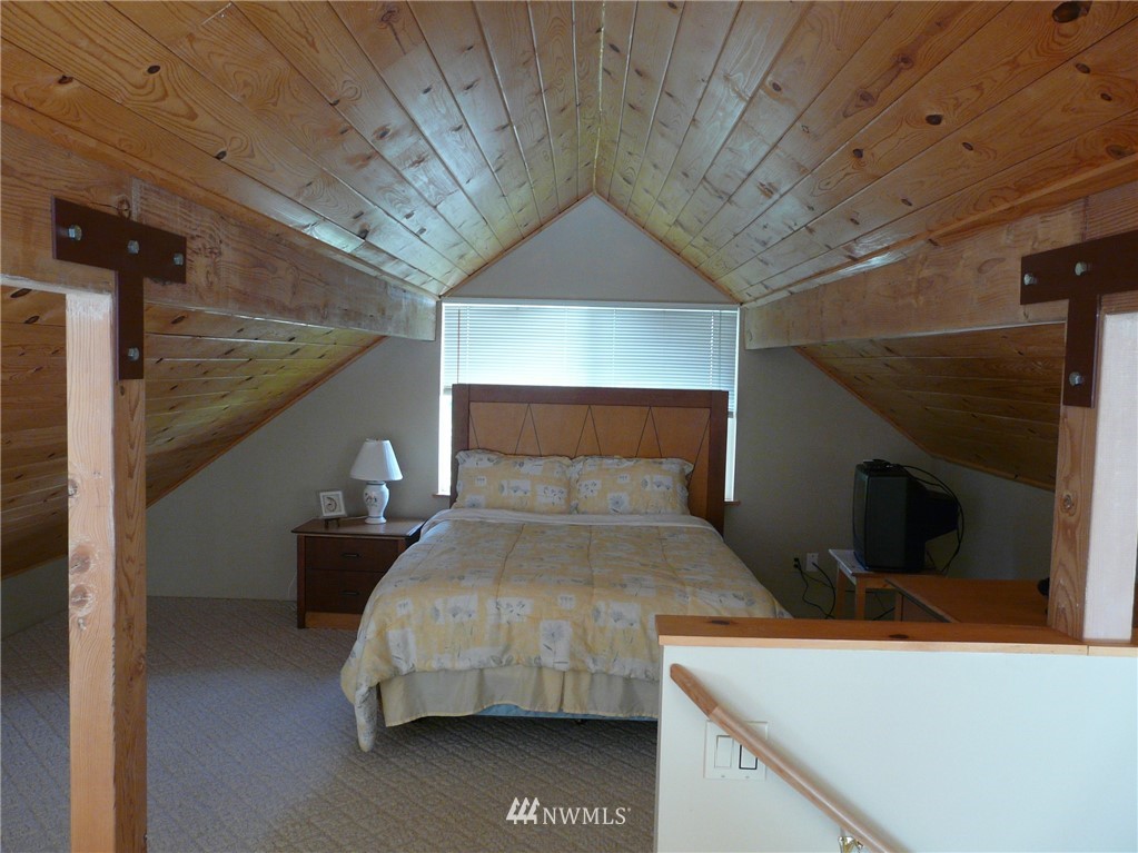 105 Riviera Place Chelan, WA 98816 - Photo 14 of 25 Gallery Image 14
