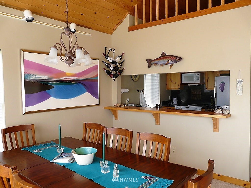 105 Riviera Place Chelan, WA 98816 - Photo 9 of 25 Gallery Image 9