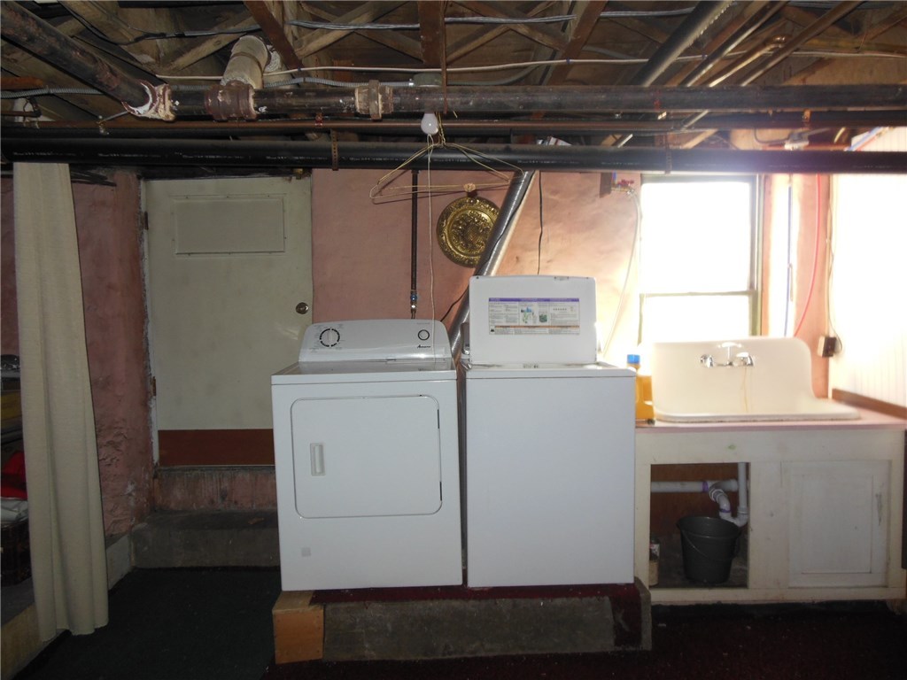 183 High Street Westerly, RI 02891 - Photo 20 of 23 Gallery Image 20