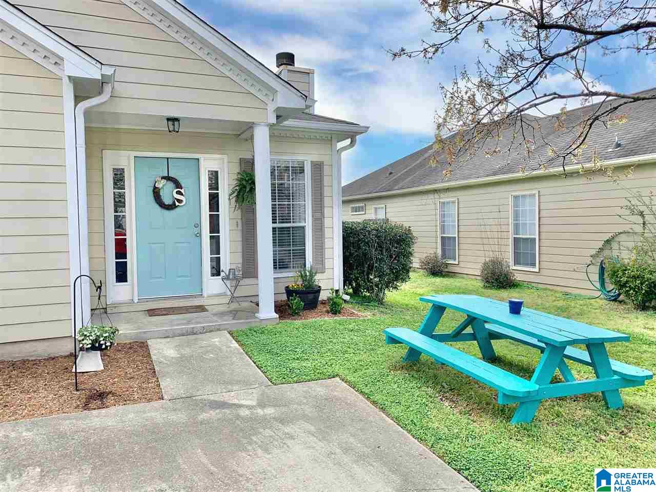 527 Walker Road Pelham, AL 35124 - Photo 4 of 41