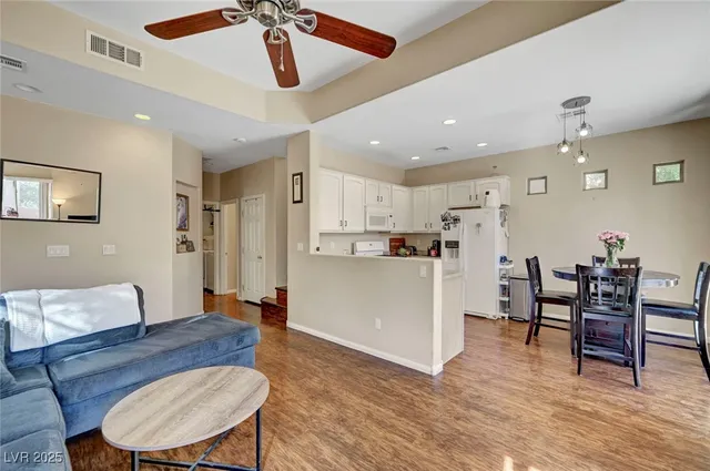 $387,500 | 8248 Apple Spice Street, Las Vegas, NV 89143