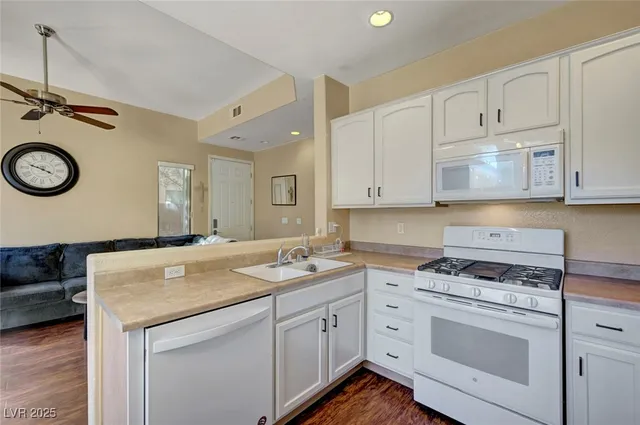 $387,500 | 8248 Apple Spice Street, Las Vegas, NV 89143