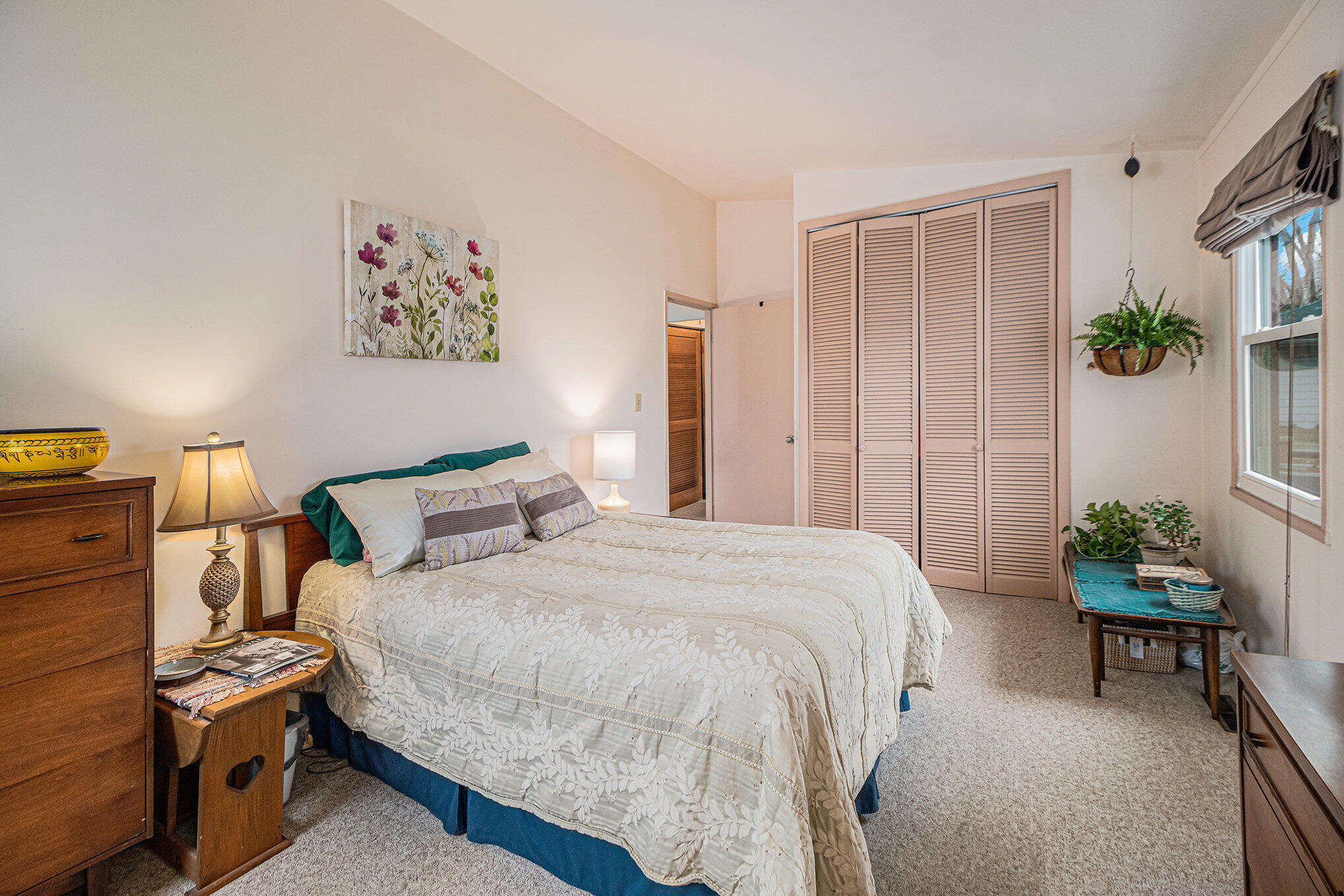 217 Crestview Lane Crown Point, IN 46307 - Photo 10 of 14 a bedroom with a bed and a couch