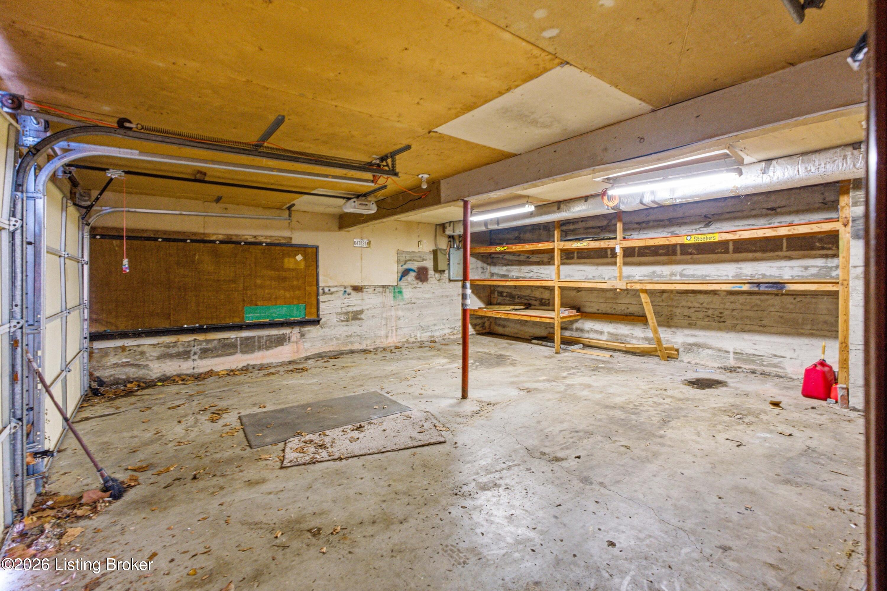2105 Walnut Road La Grange, KY 40031 - Photo 7 of 38 DSC07200