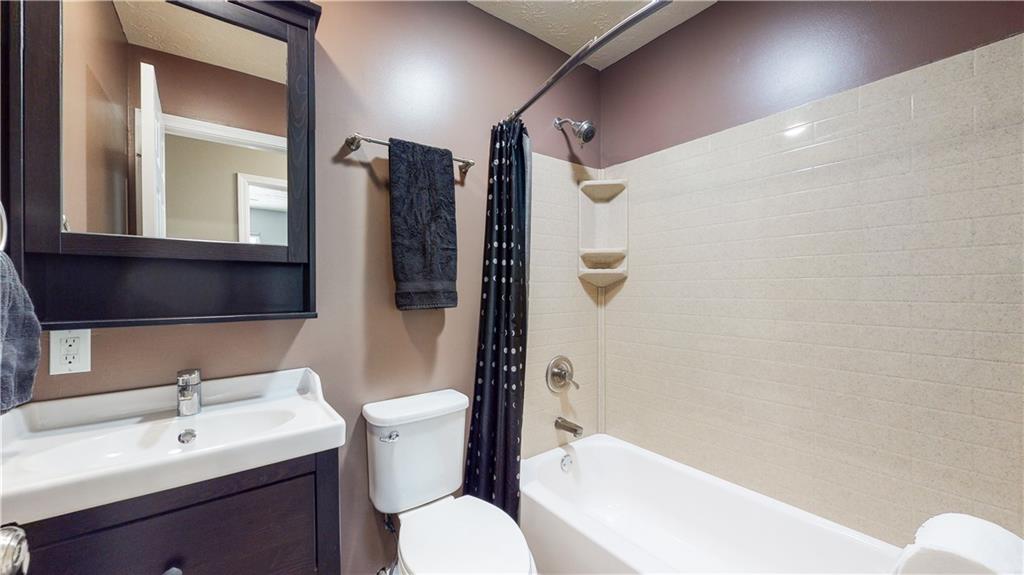 9102 Thompson Road Indianapolis, IN 46239 - Photo 22 of 31 Gallery Image 22