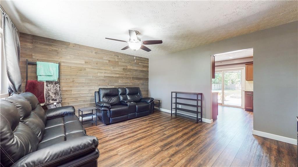 9102 Thompson Road Indianapolis, IN 46239 - Photo 8 of 31 Gallery Image 8