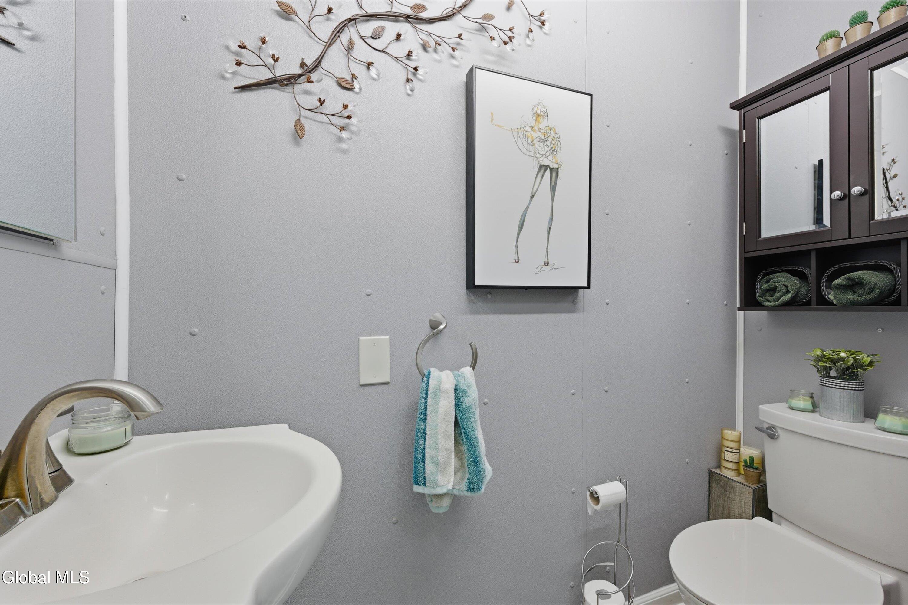 4184 Silver Beach Road Malta, NY 12020 - Photo 11 of 29 Half Bath